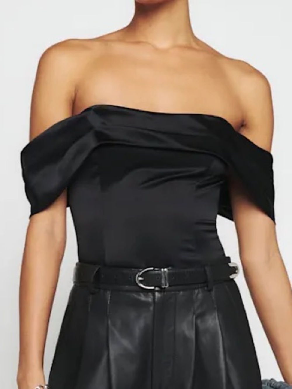 REFORMATION 

Lux Silk Top
-
$168 - Picture 4 of 12